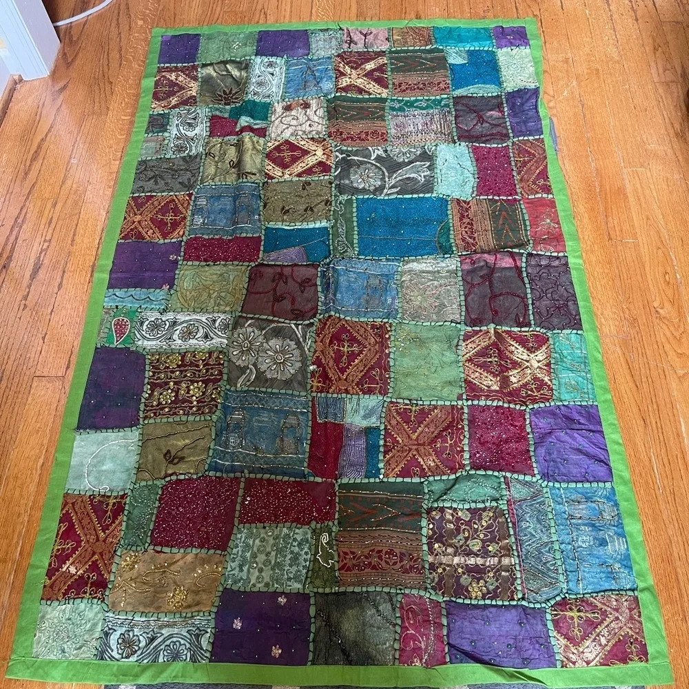Ornate Indian inspired table covering/accent - Picture 2 of 4
